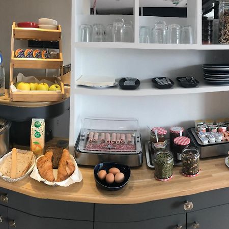 Courcelles Mederic Hotel Paris Ngoại thất bức ảnh