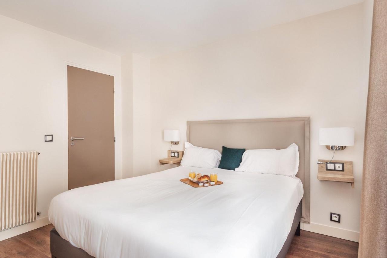 Courcelles Mederic Hotel Paris Ngoại thất bức ảnh