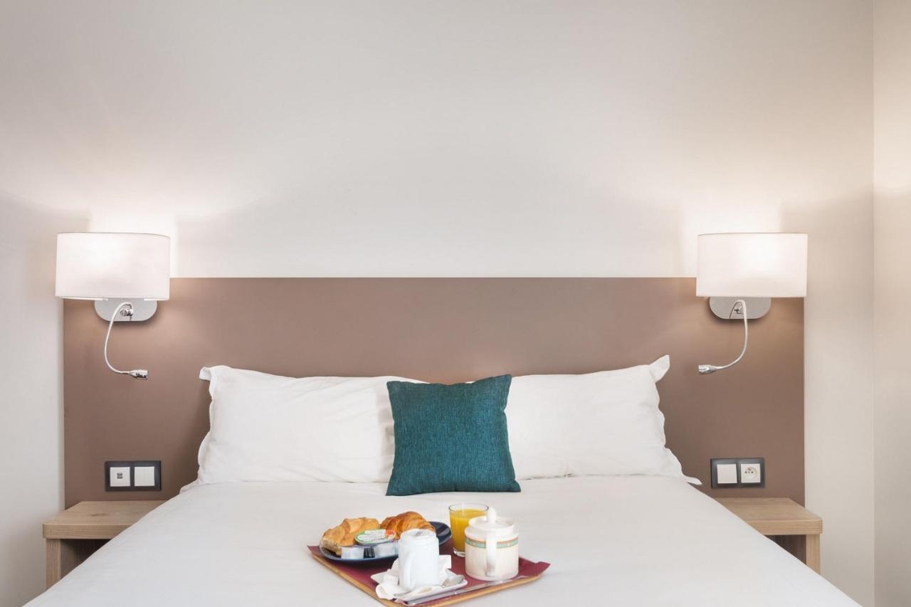 Courcelles Mederic Hotel Paris Ngoại thất bức ảnh
