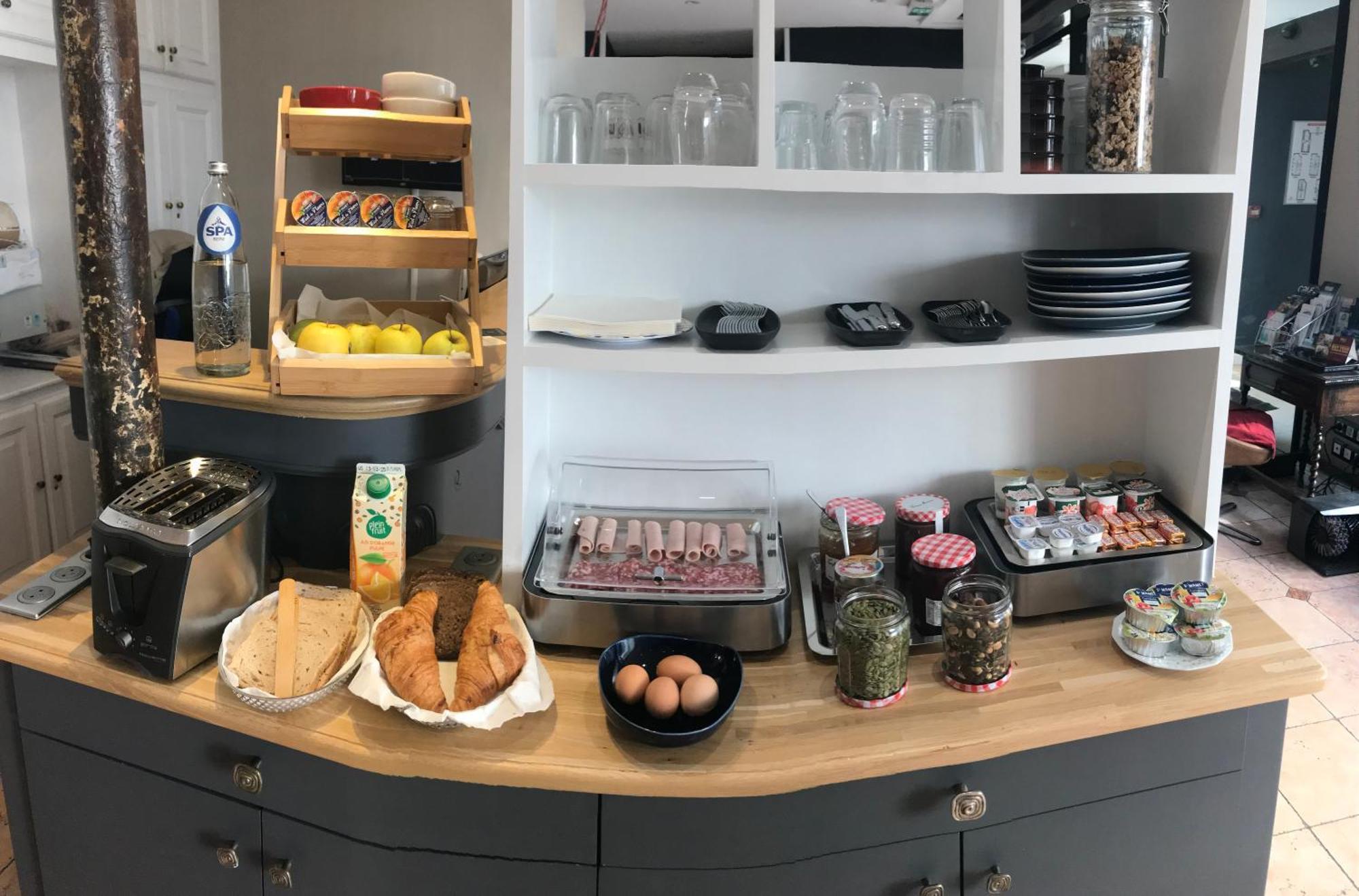 Courcelles Mederic Hotel Paris Ngoại thất bức ảnh