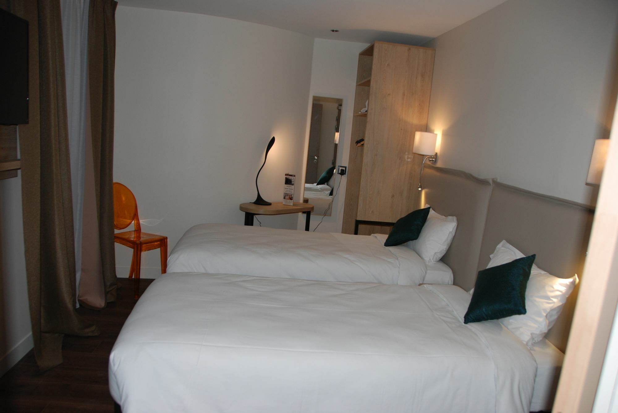 Courcelles Mederic Hotel Paris Ngoại thất bức ảnh